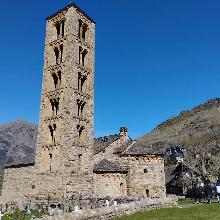 Esqui, Aigueestortes Y Boi-tauell A Tus Pies En Ebrehogar